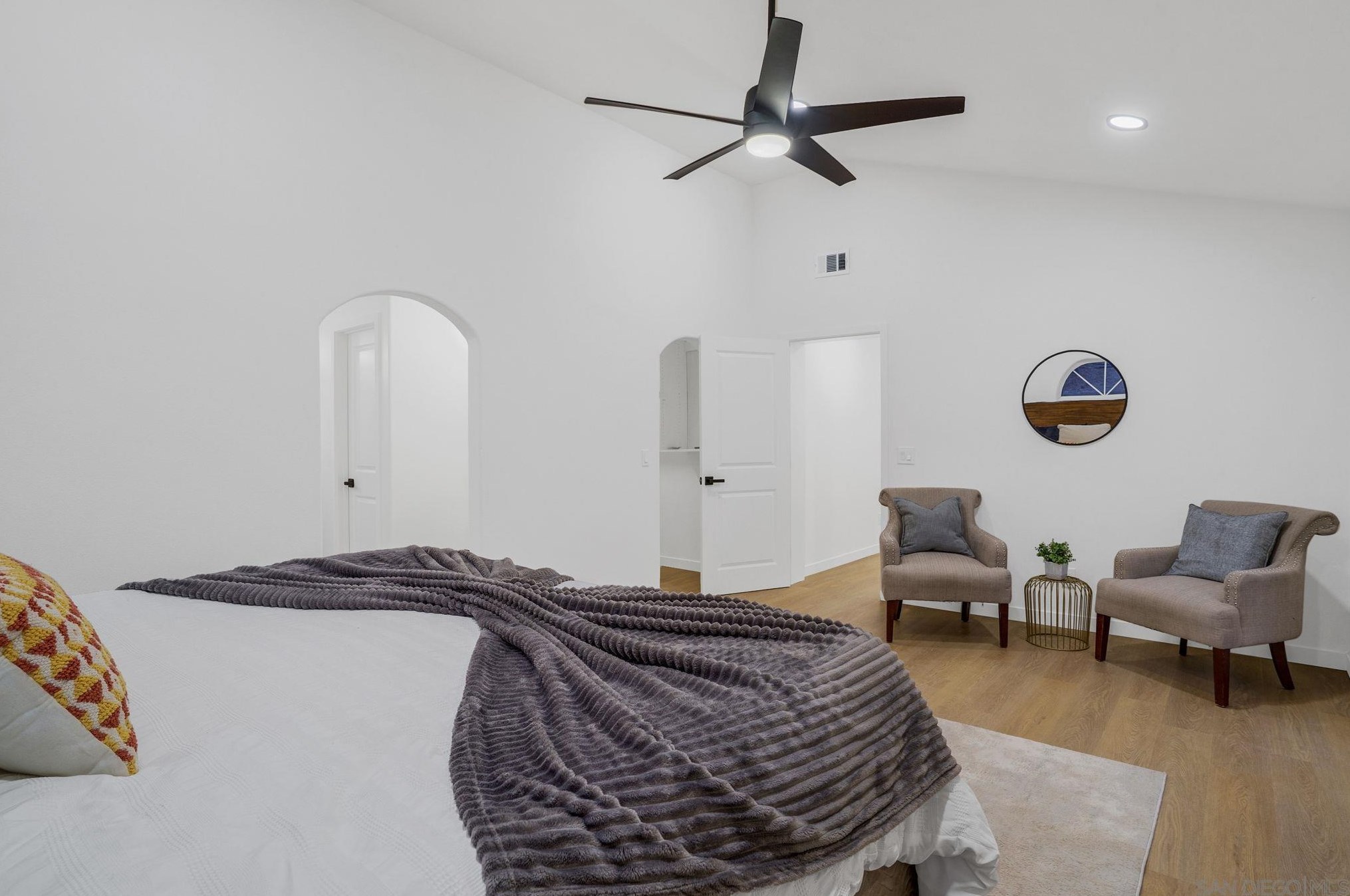 321 Spruce St, Chula Vista CA  91911-5524 exterior