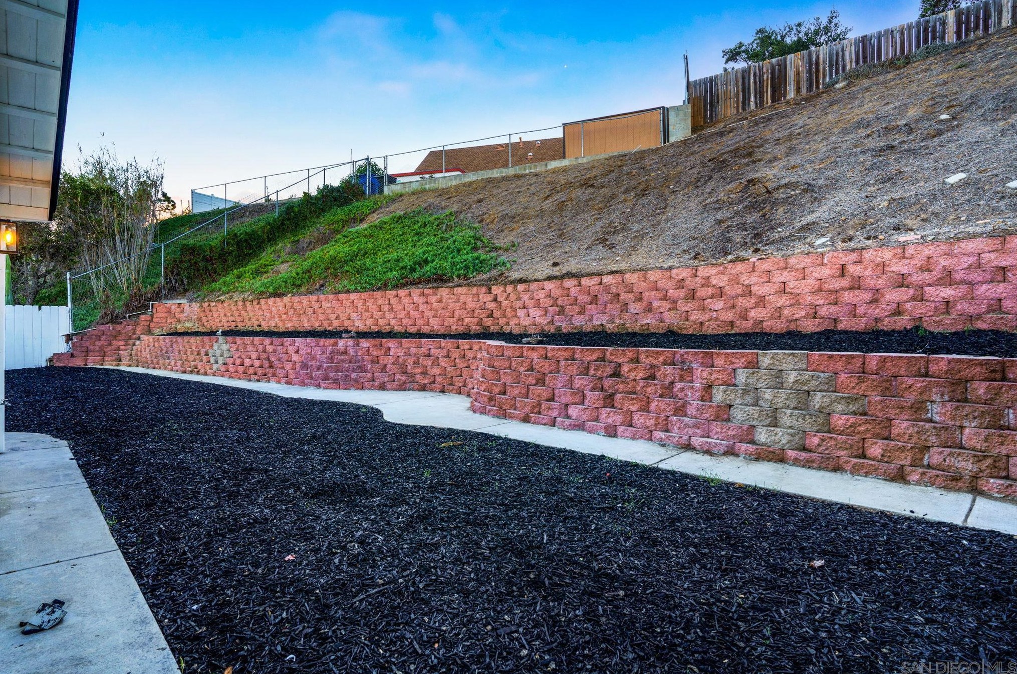 321 Spruce St, Chula Vista CA  91911-5524 exterior