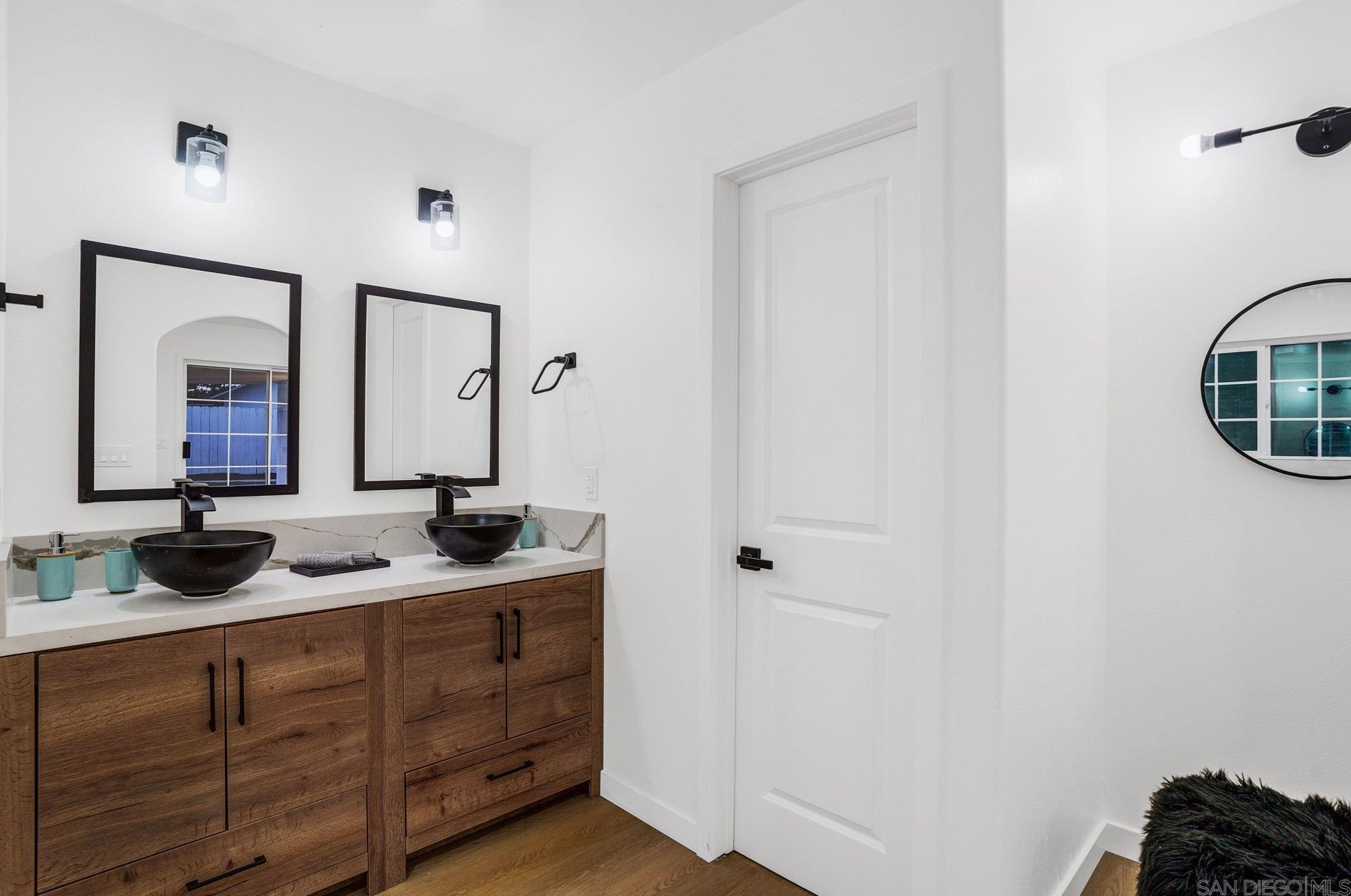 321 Spruce St, Chula Vista CA  91911-5524 exterior