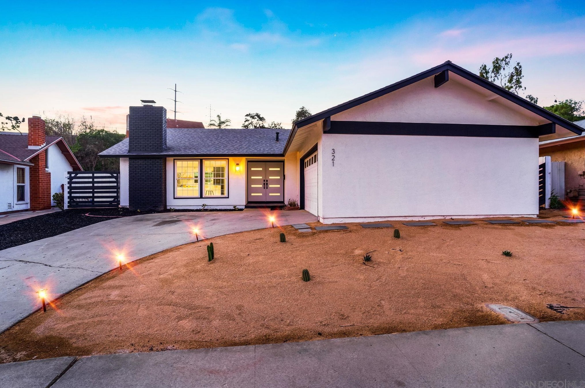 321 Spruce St, Chula Vista CA  91911-5524 exterior