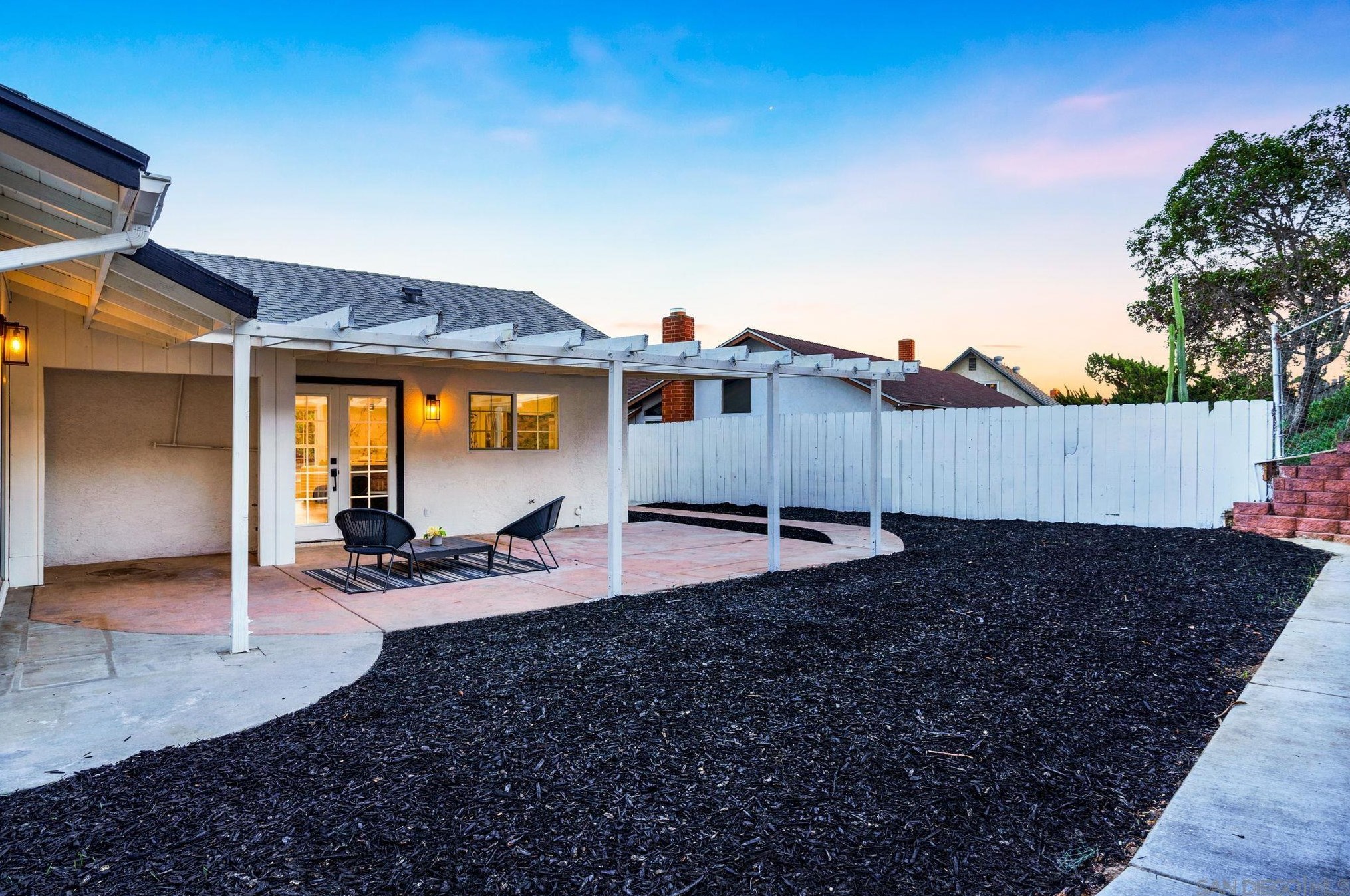 321 Spruce St, Chula Vista CA  91911-5524 exterior