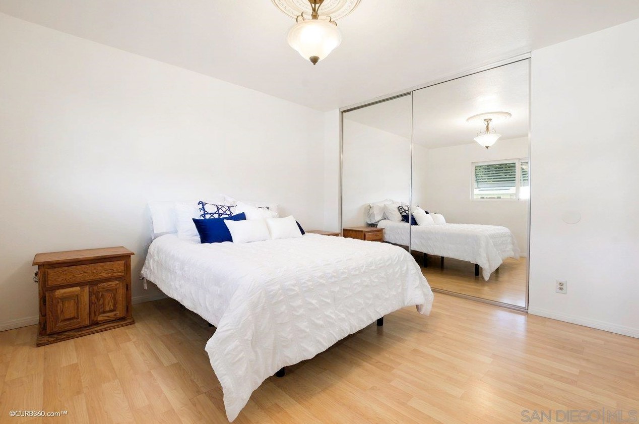 10005 Three Oaks Way, Santee CA  92071-1119 exterior