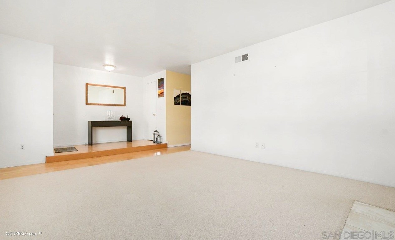 10005 Three Oaks Way, Santee CA  92071-1119 exterior