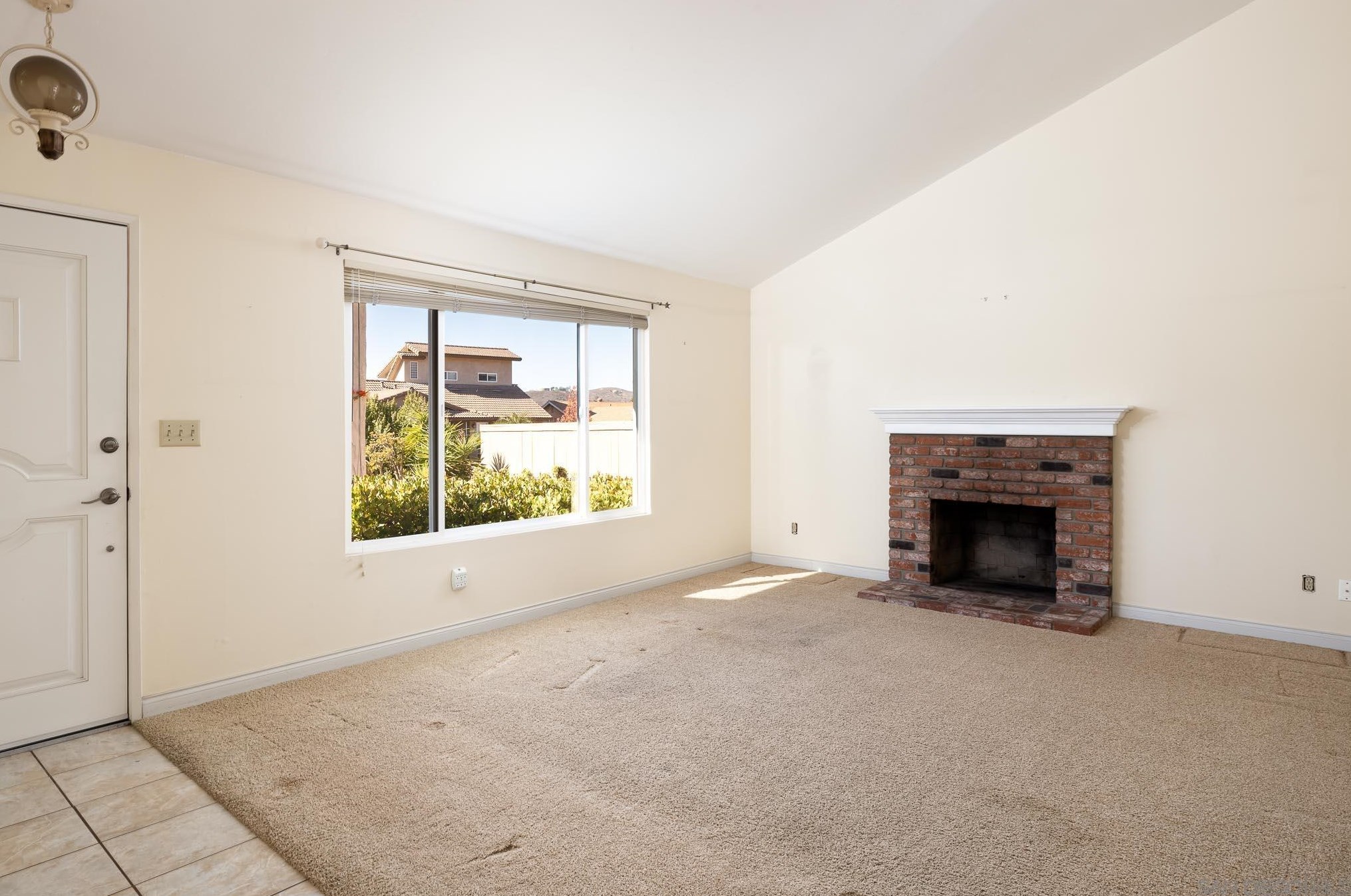 2423 Trace Rd, Spring Valley CA  91978-1928 exterior