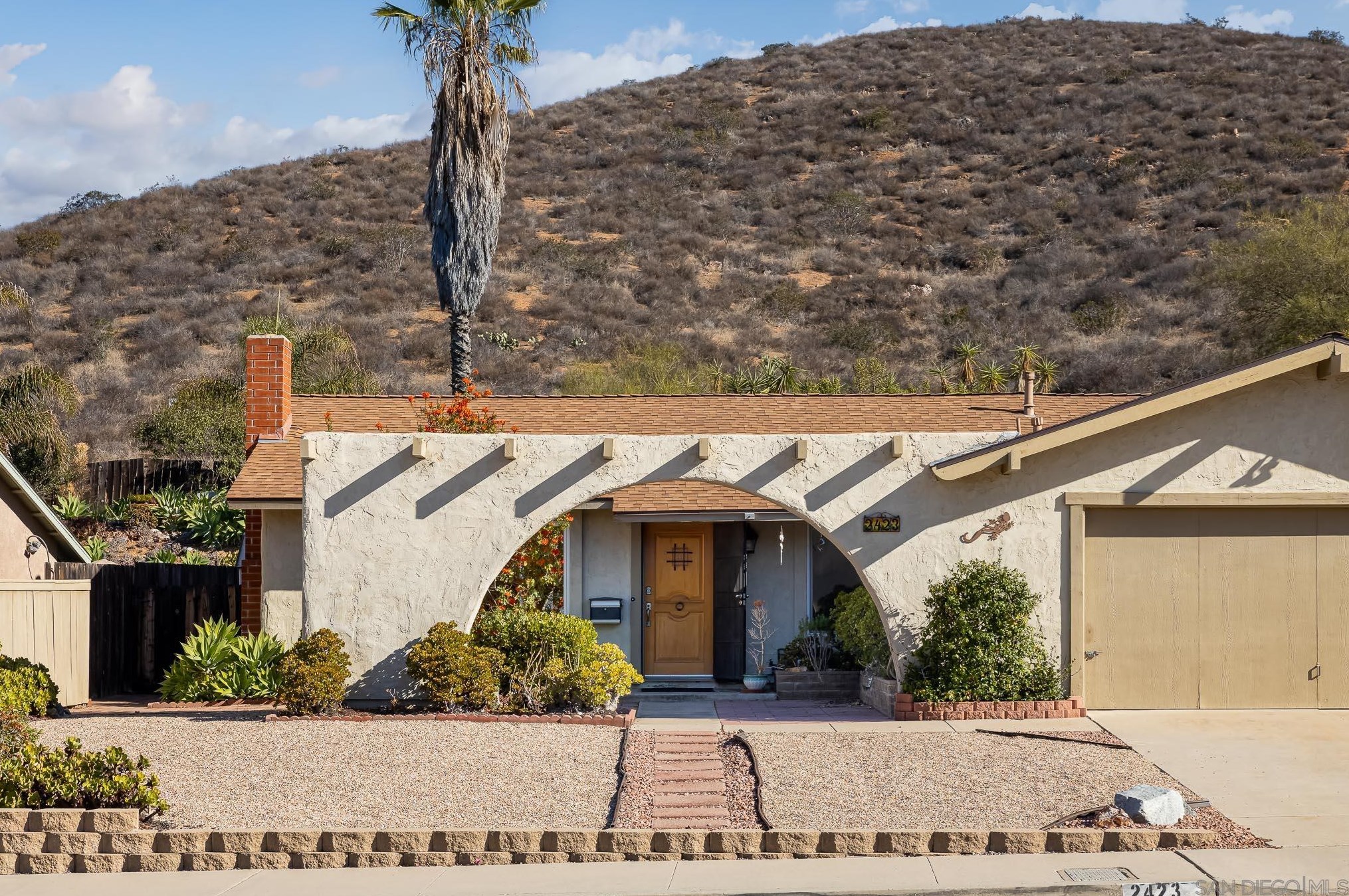 2423 Trace Rd, Spring Valley CA  91978-1928 exterior