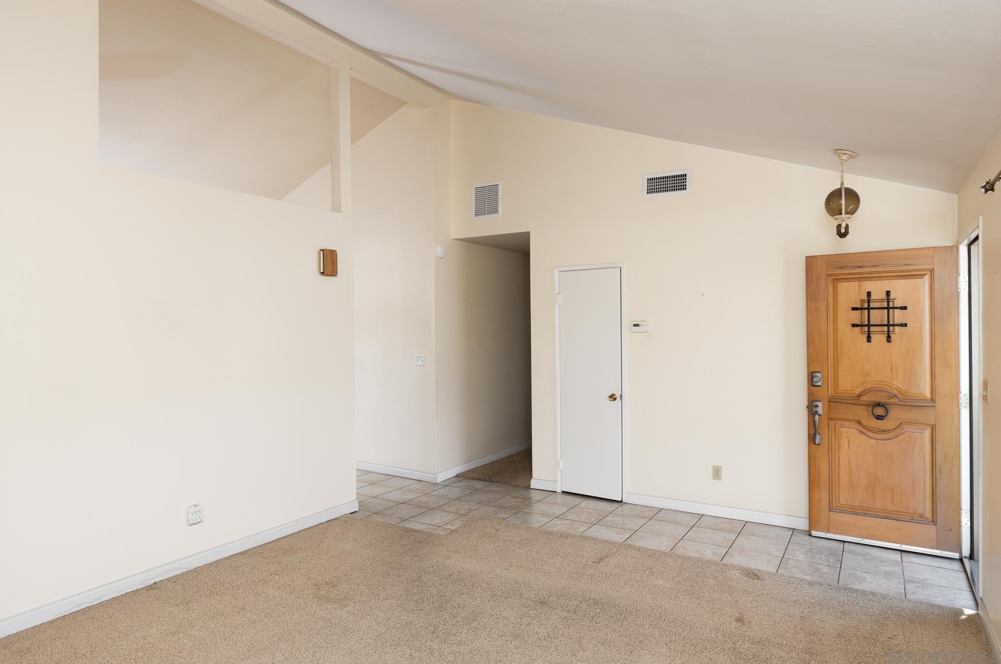 2423 Trace Rd, Spring Valley CA  91978-1928 exterior
