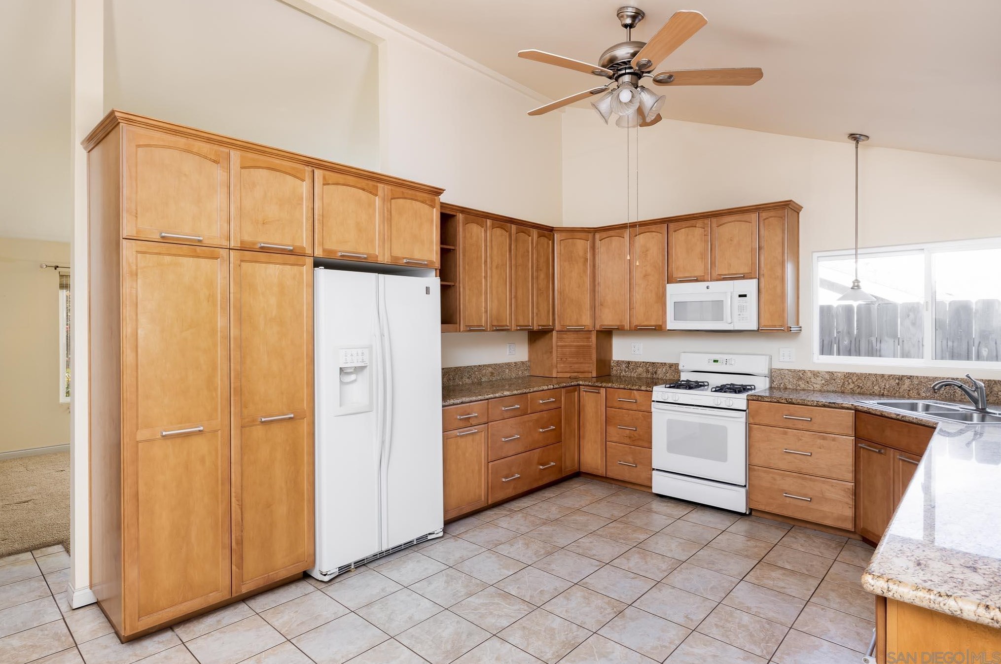 2423 Trace Rd, Spring Valley CA  91978-1928 exterior