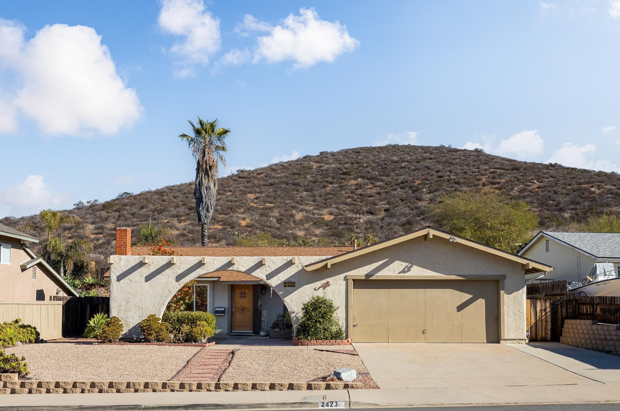 2423 Trace Rd, Spring Valley CA  91978-1928 exterior