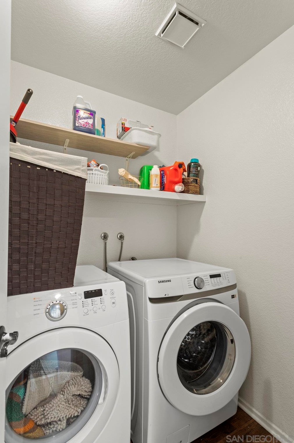 24516 Camino Mirabella, Murrieta CA  92562-4333 exterior