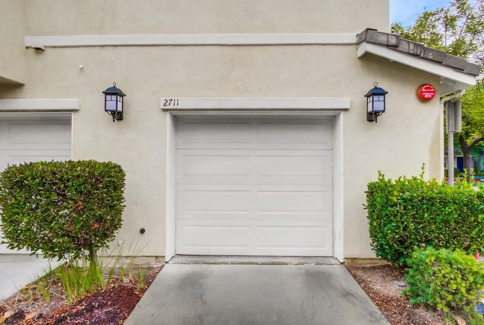 2711 Persimmon Ct, Chula Vista CA  91915-1708 exterior