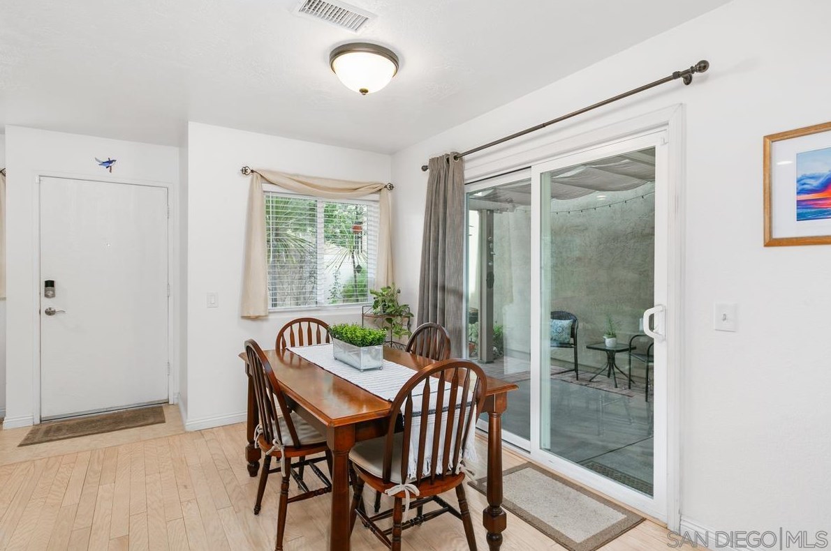 13141 Mulberry Tree Ln, Poway CA  exterior