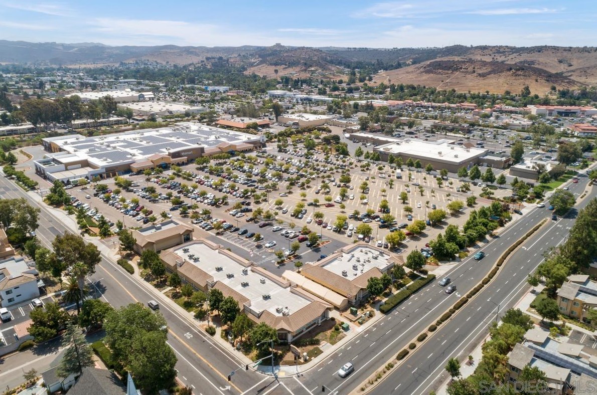 13141 Mulberry Tree Ln, Poway CA  exterior