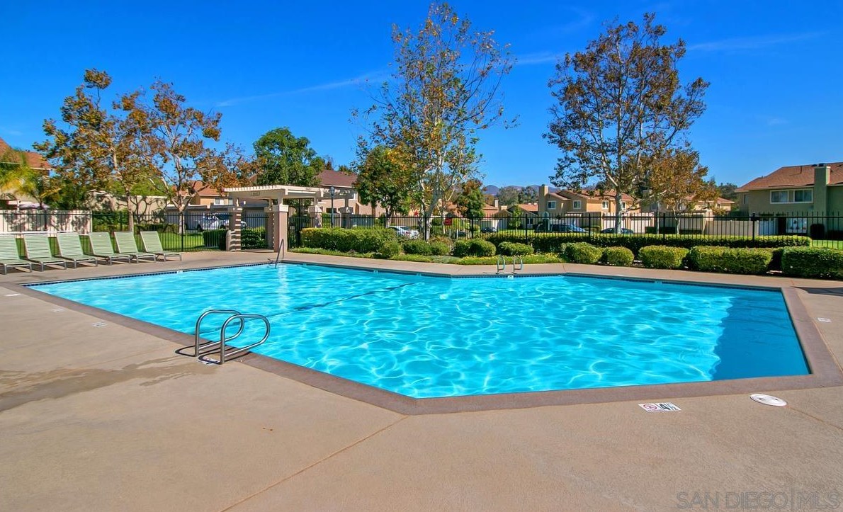 13141 Mulberry Tree Ln, Poway CA  exterior