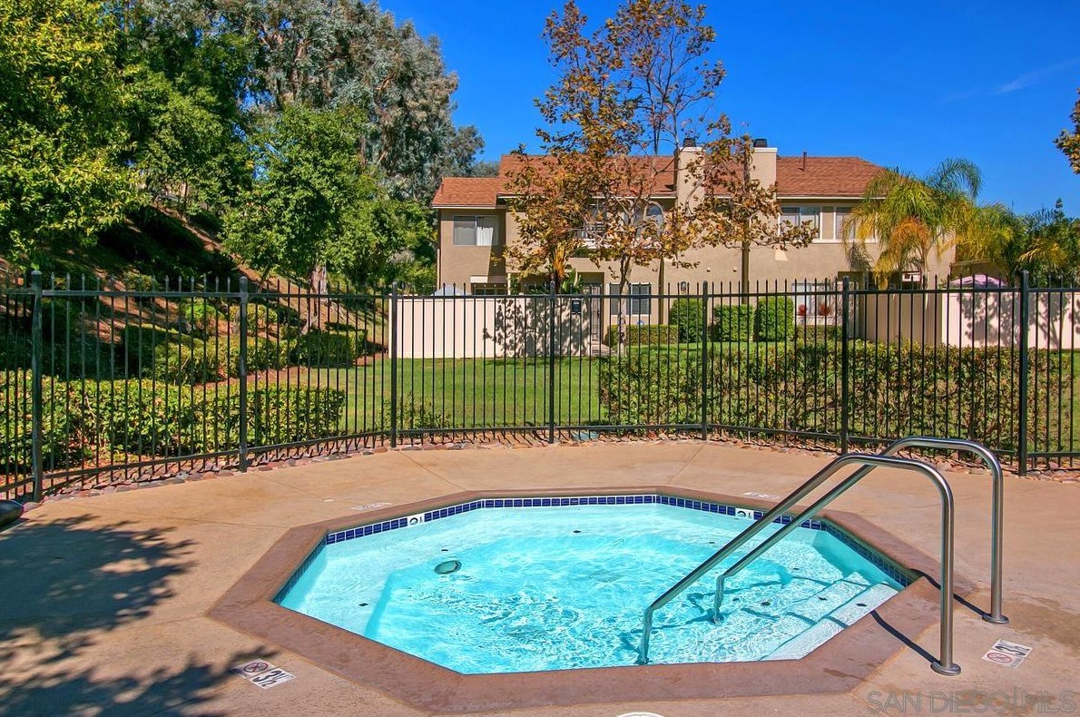 13141 Mulberry Tree Ln, Poway CA  exterior