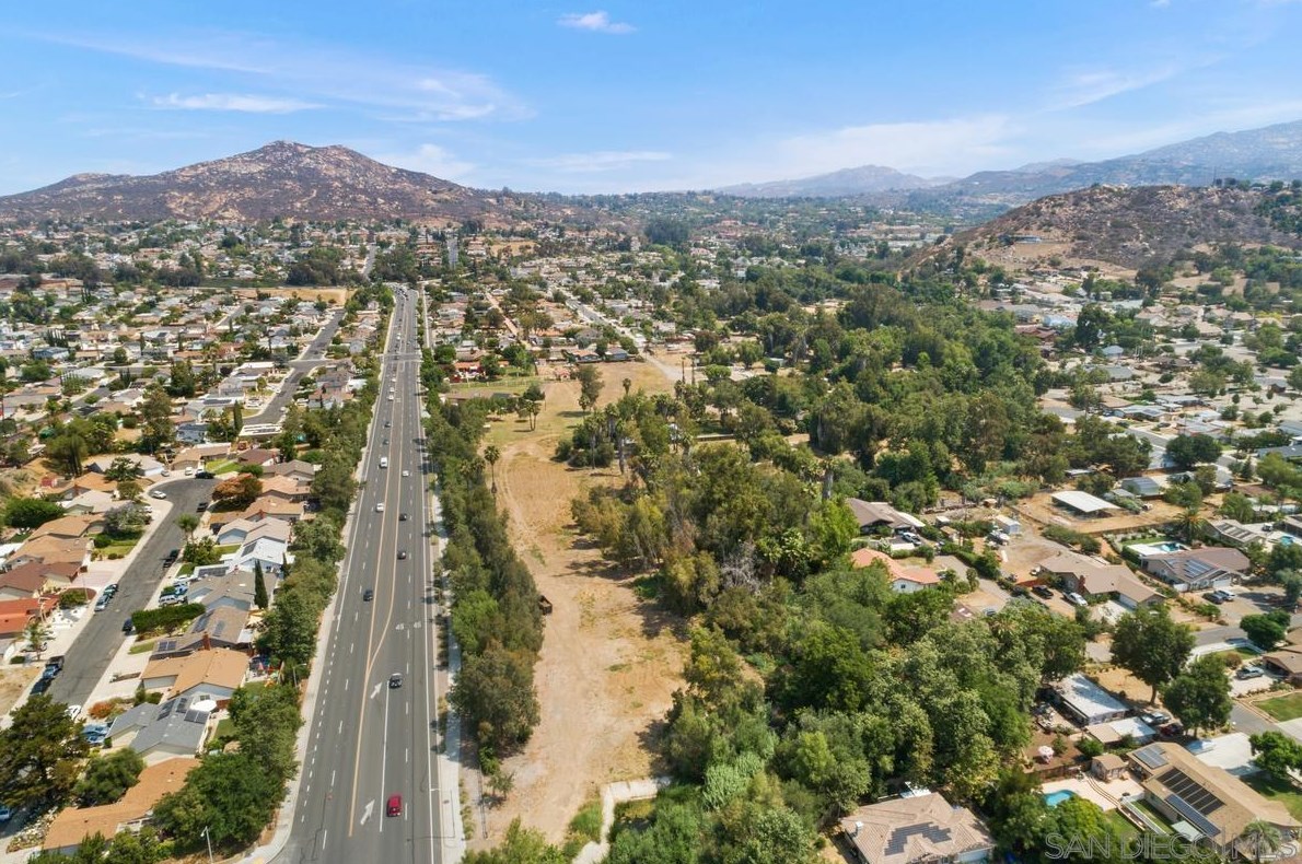 13141 Mulberry Tree Ln, Poway CA  exterior