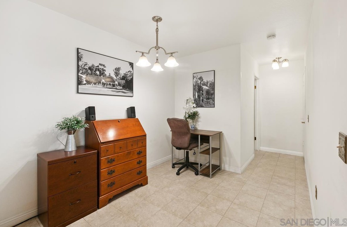 13141 Mulberry Tree Ln, Poway CA  exterior