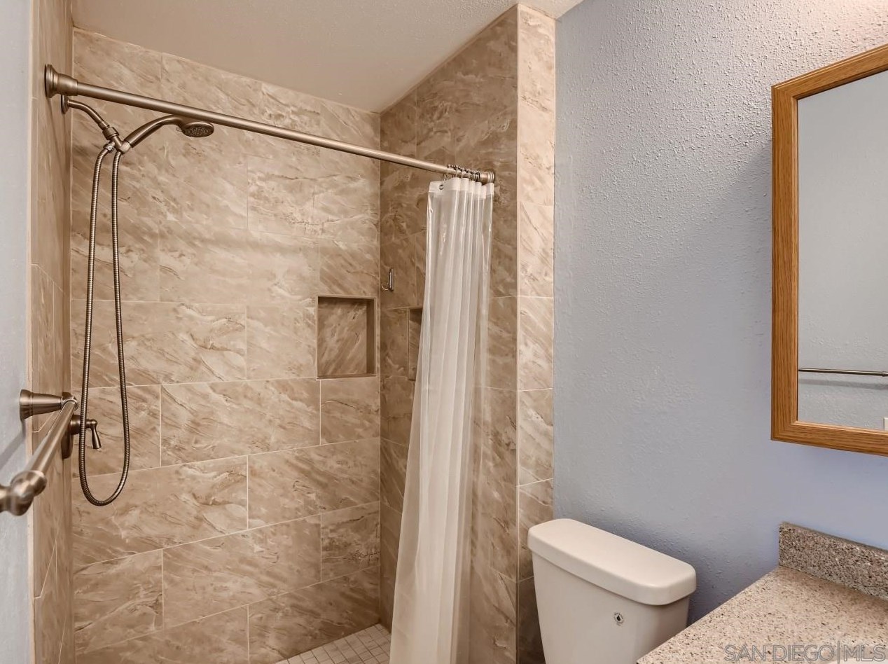 8757 Wahl St, Santee CA  92071-3352 exterior