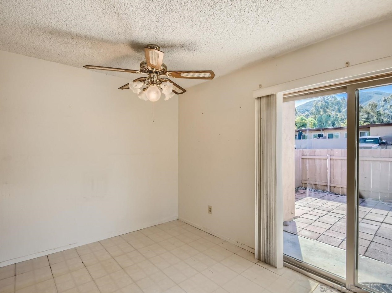 8757 Wahl St, Santee CA  92071-3352 exterior