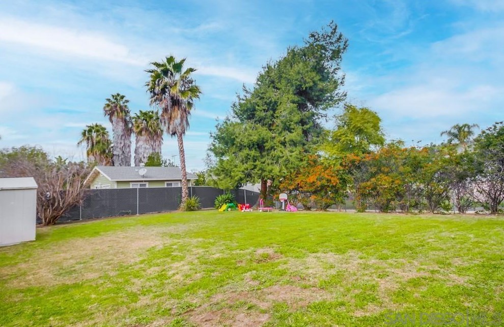 9380 Lori Mar Ct, Spring Valley CA  91977-2700 exterior