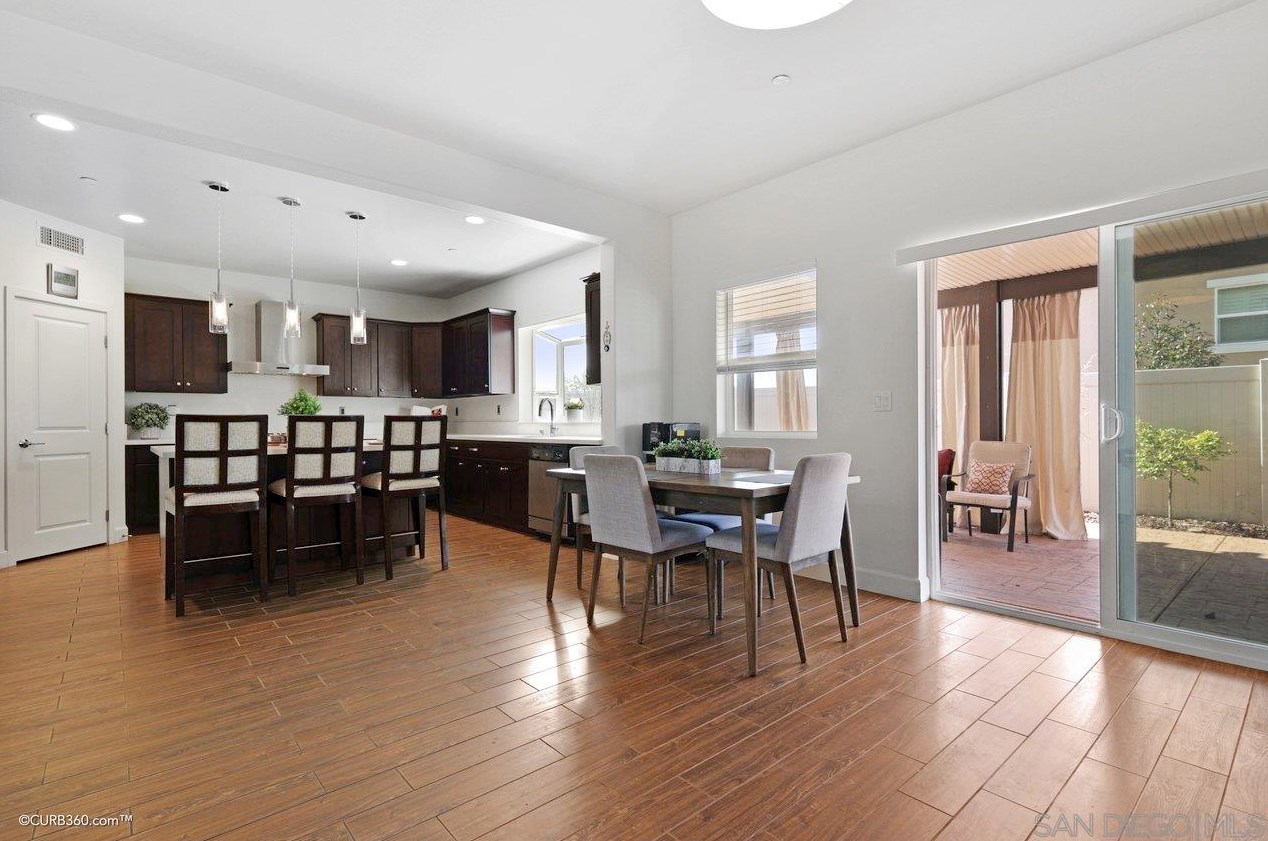 1675 Felicita Ln, Escondido CA  92025-5641 exterior