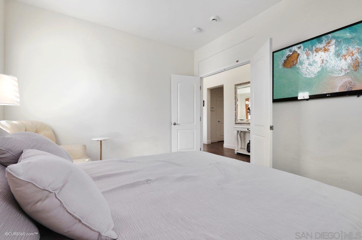 1675 Felicita Ln, Escondido CA  92025-5641 exterior