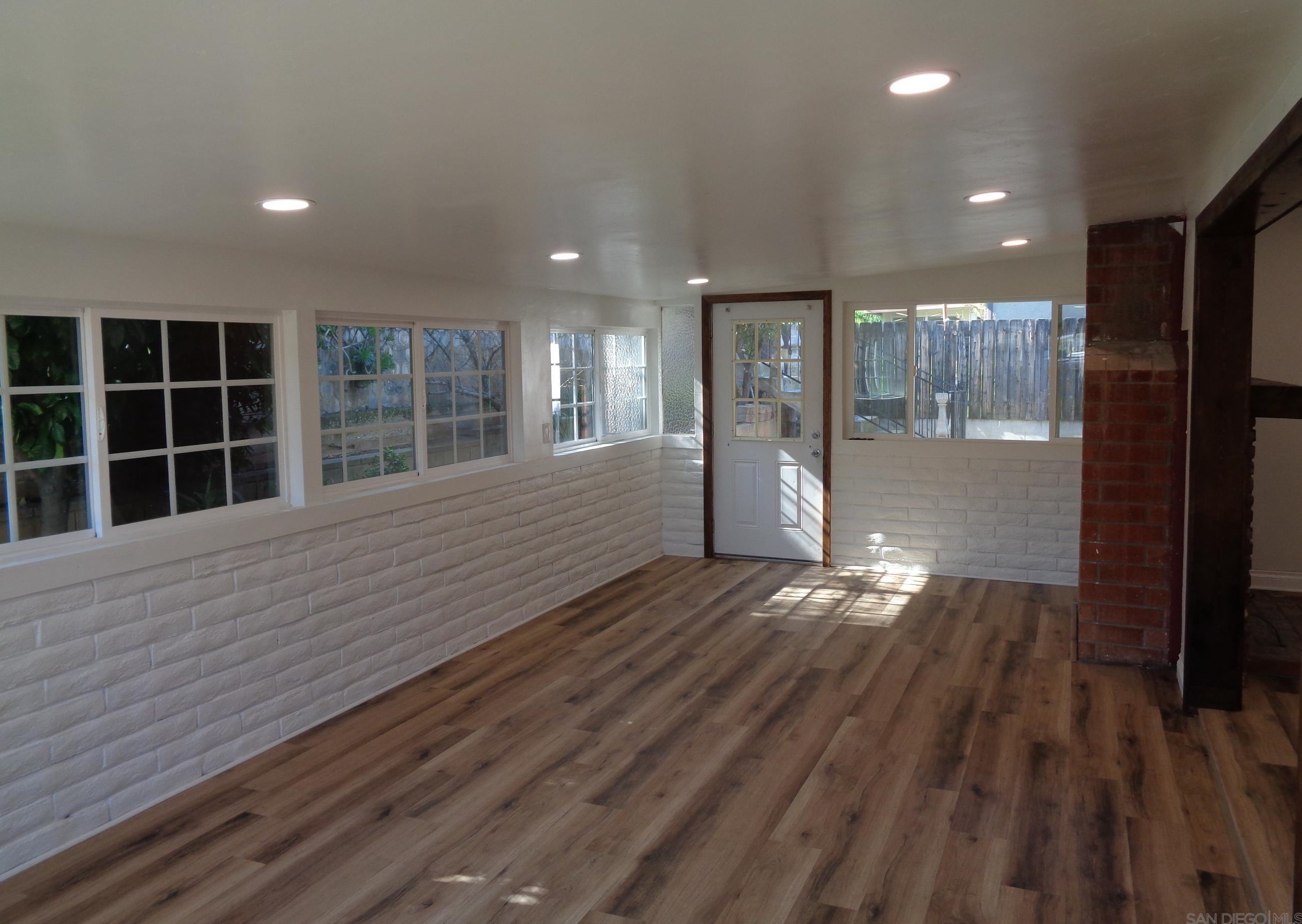 8017 Smokewood Dr, Santee CA  92071-3436 exterior