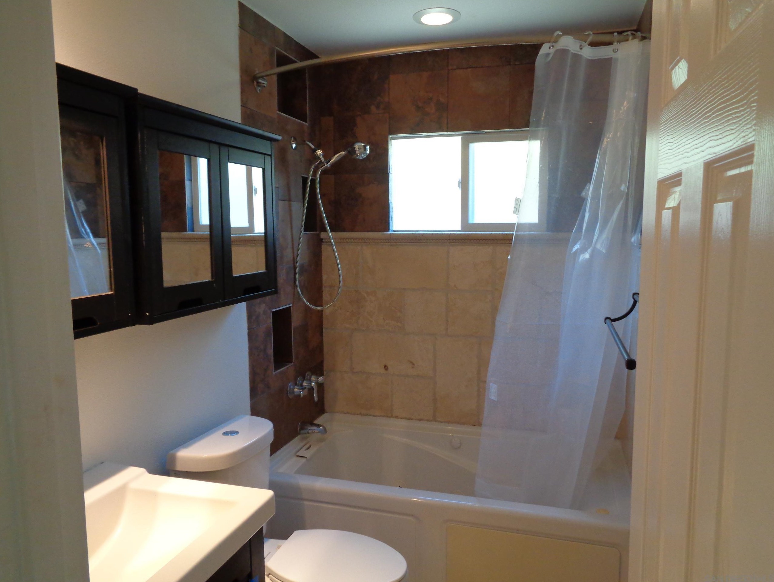 8017 Smokewood Dr, Santee CA  92071-3436 exterior