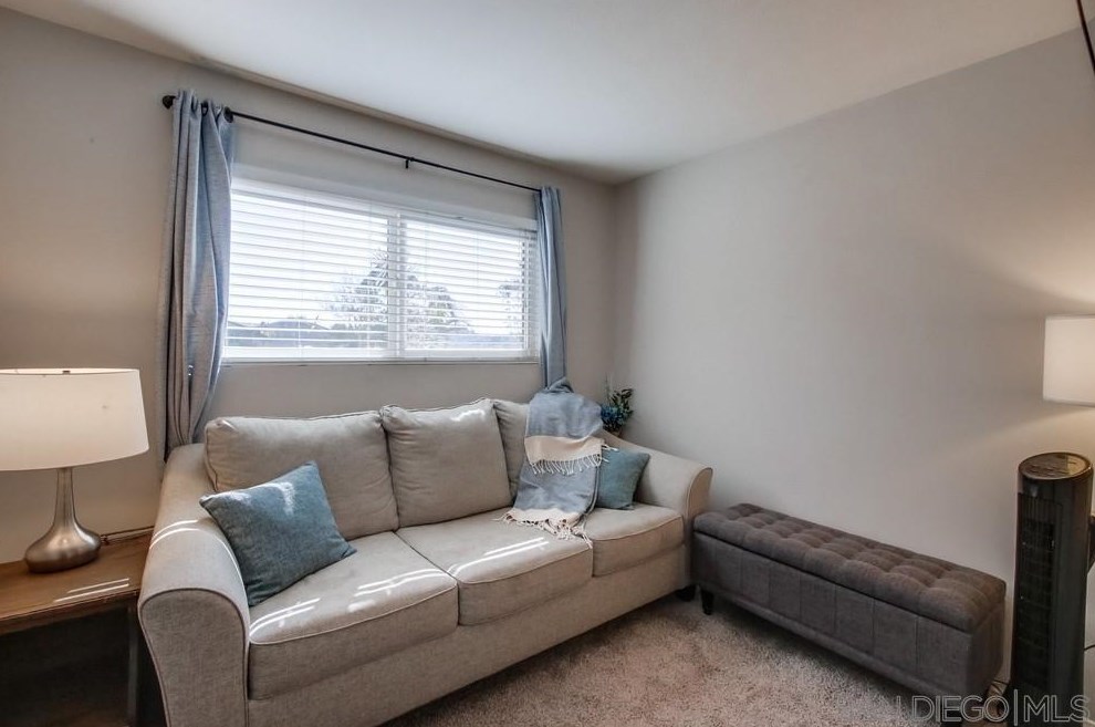 12752 Roberto Way, Poway CA  92064-2631 exterior