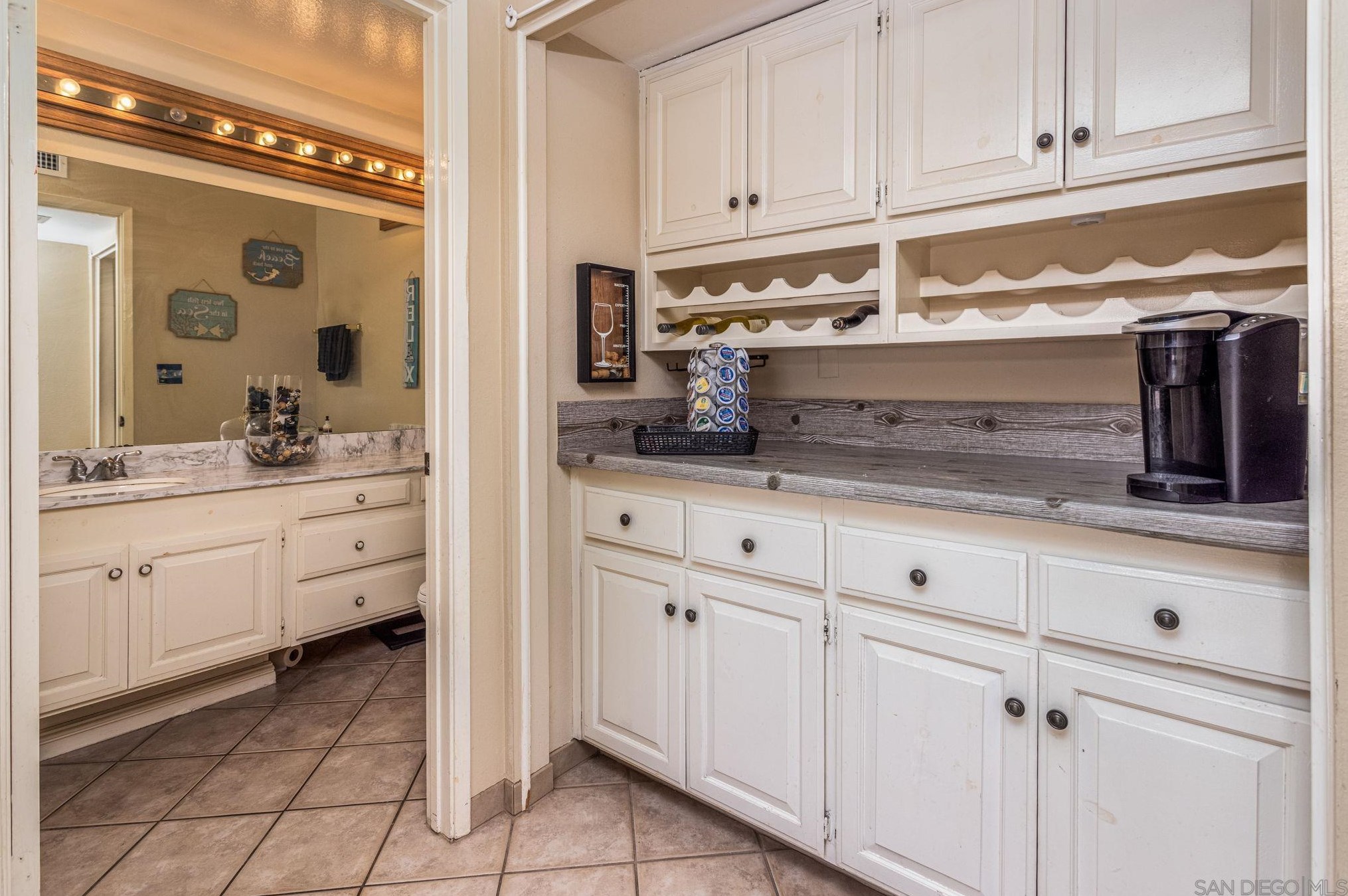 3030 Plaza Natalia, Bonita CA  91902-1607 exterior