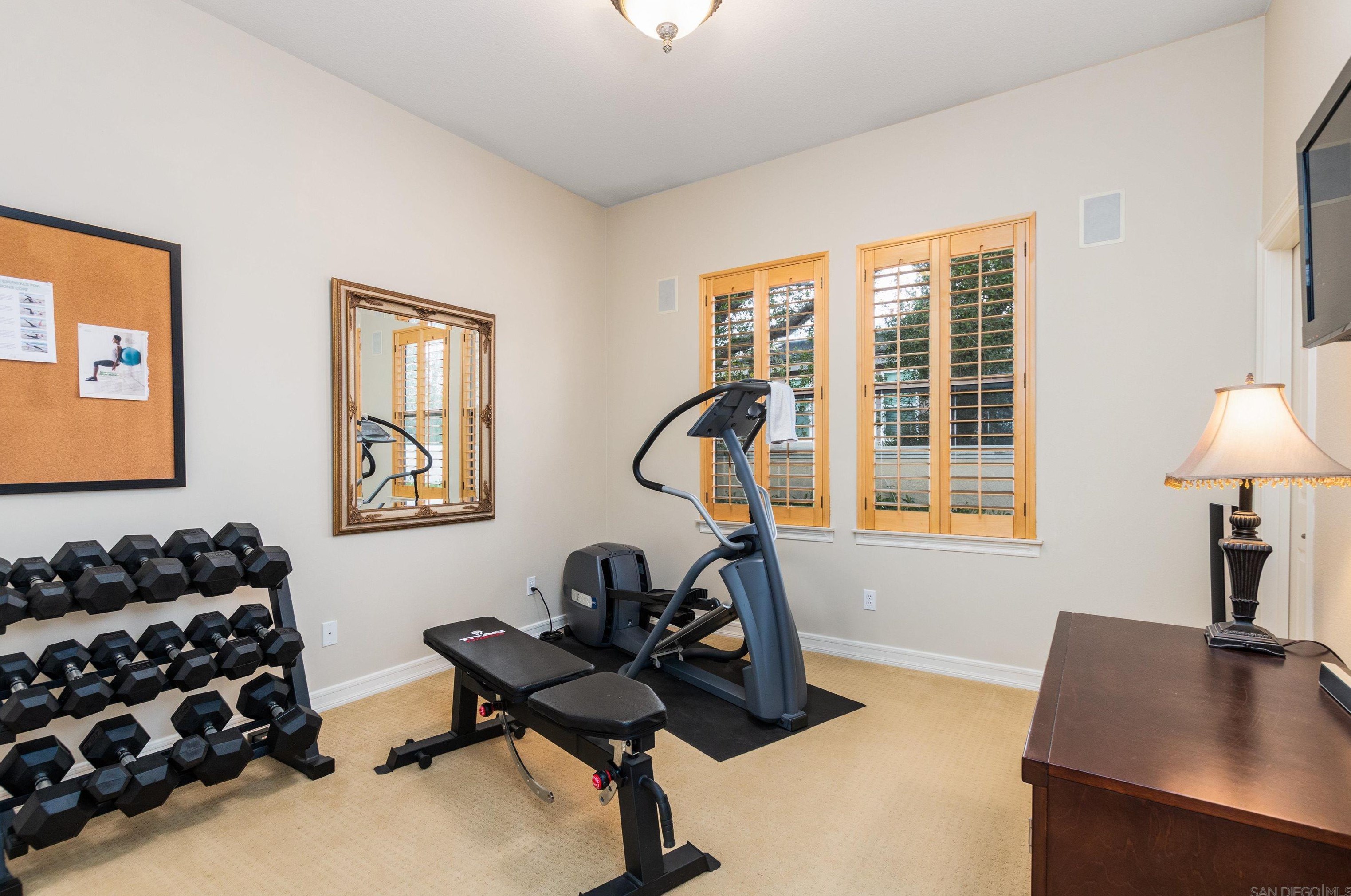 11772 Treadwell Dr, Poway CA  92064-6122 exterior