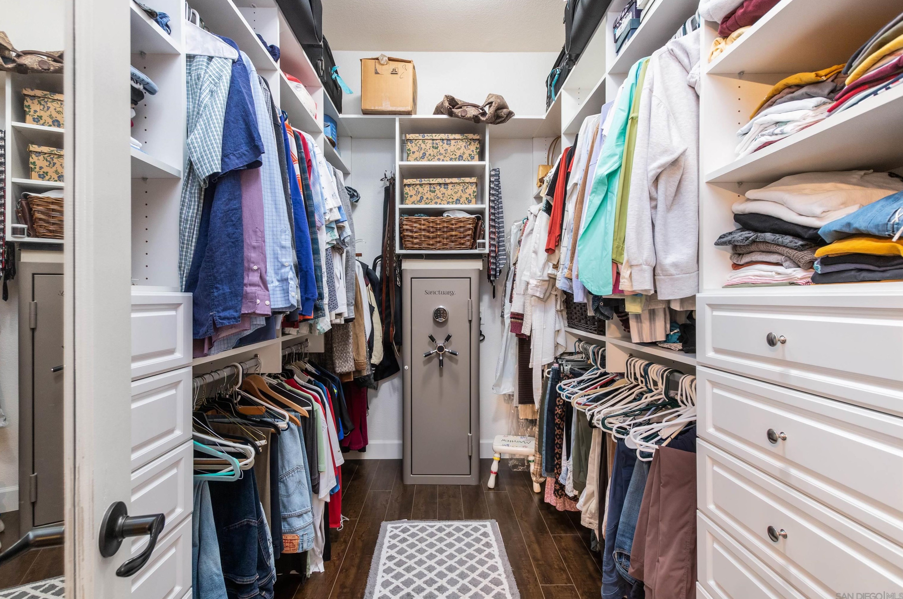 11772 Treadwell Dr, Poway CA  92064-6122 exterior