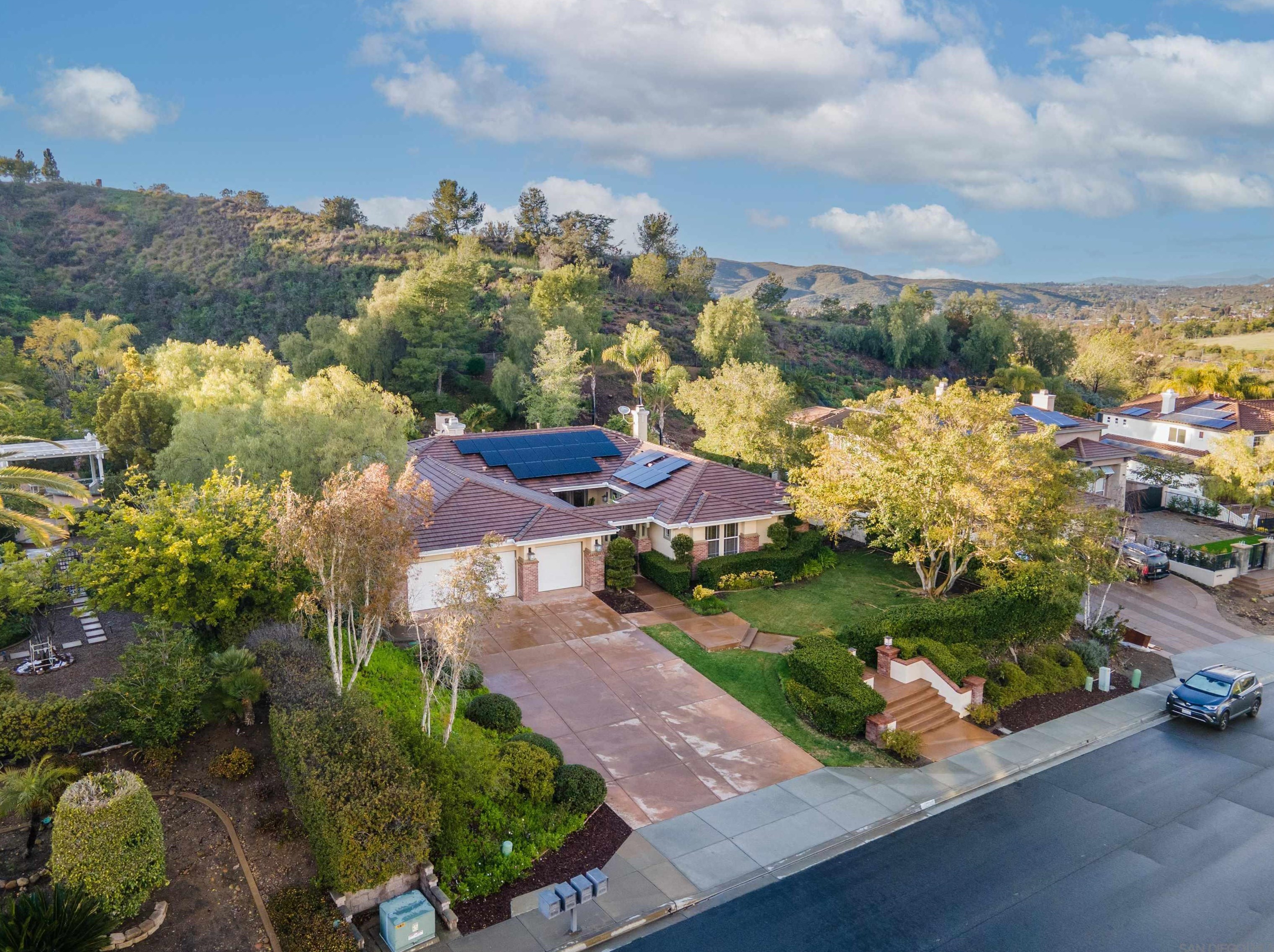 11772 Treadwell Dr, Poway CA  92064-6122 exterior