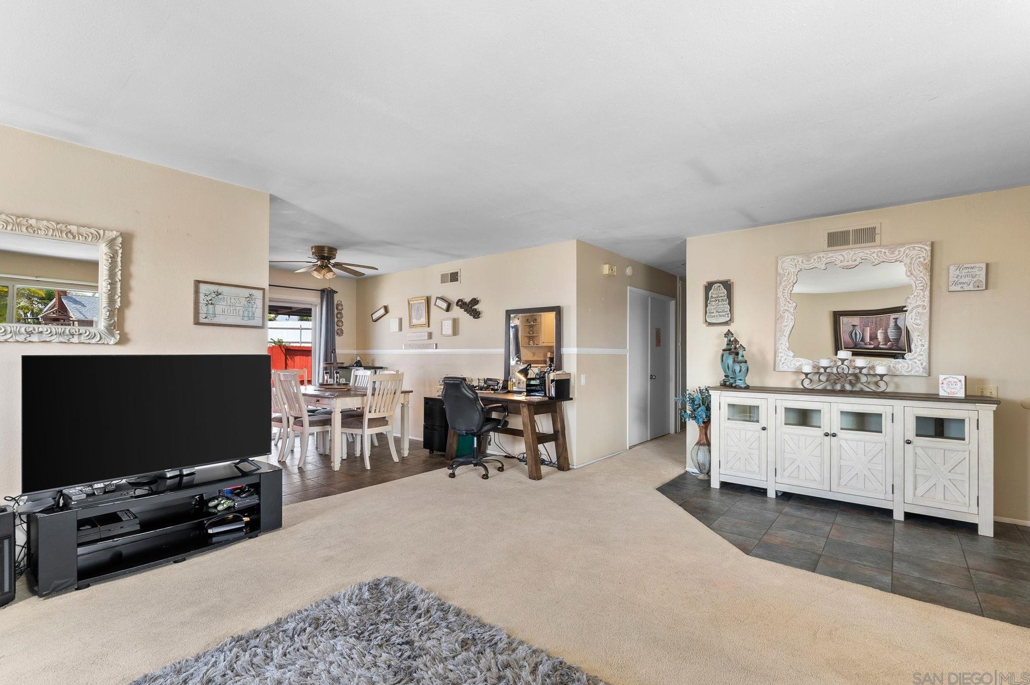 463 Thrush St, Chula Vista CA  91911-3846 exterior