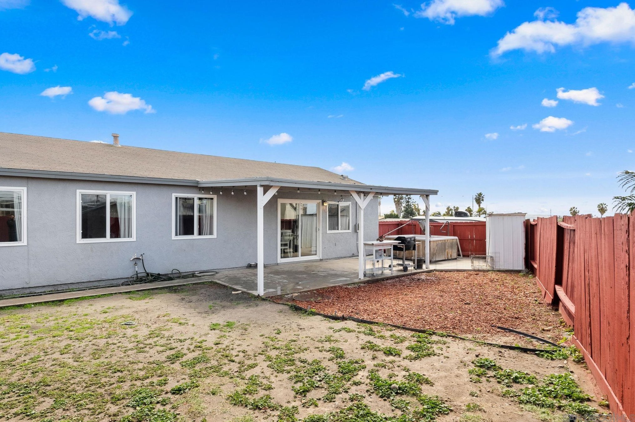 463 Thrush St, Chula Vista CA  91911-3846 exterior