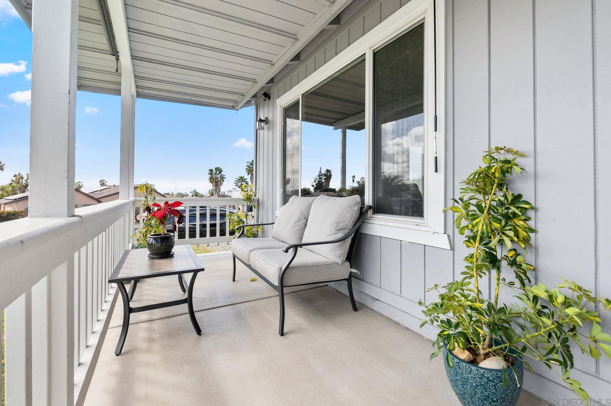 463 Thrush St, Chula Vista CA  91911-3846 exterior