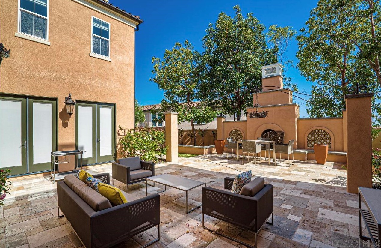 441 Foggy Point Dr, Chula Vista CA  91914-5215 exterior