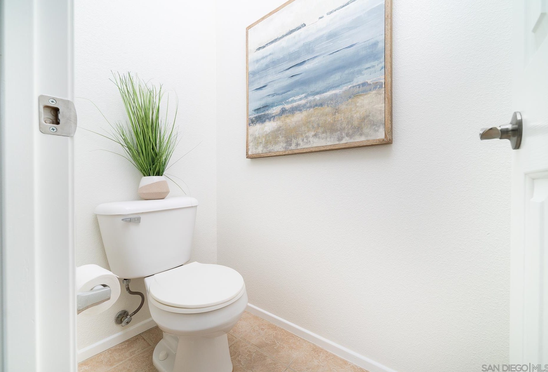 2425 Steamboat Springs Ct, Chula Vista CA  91915-2223 exterior