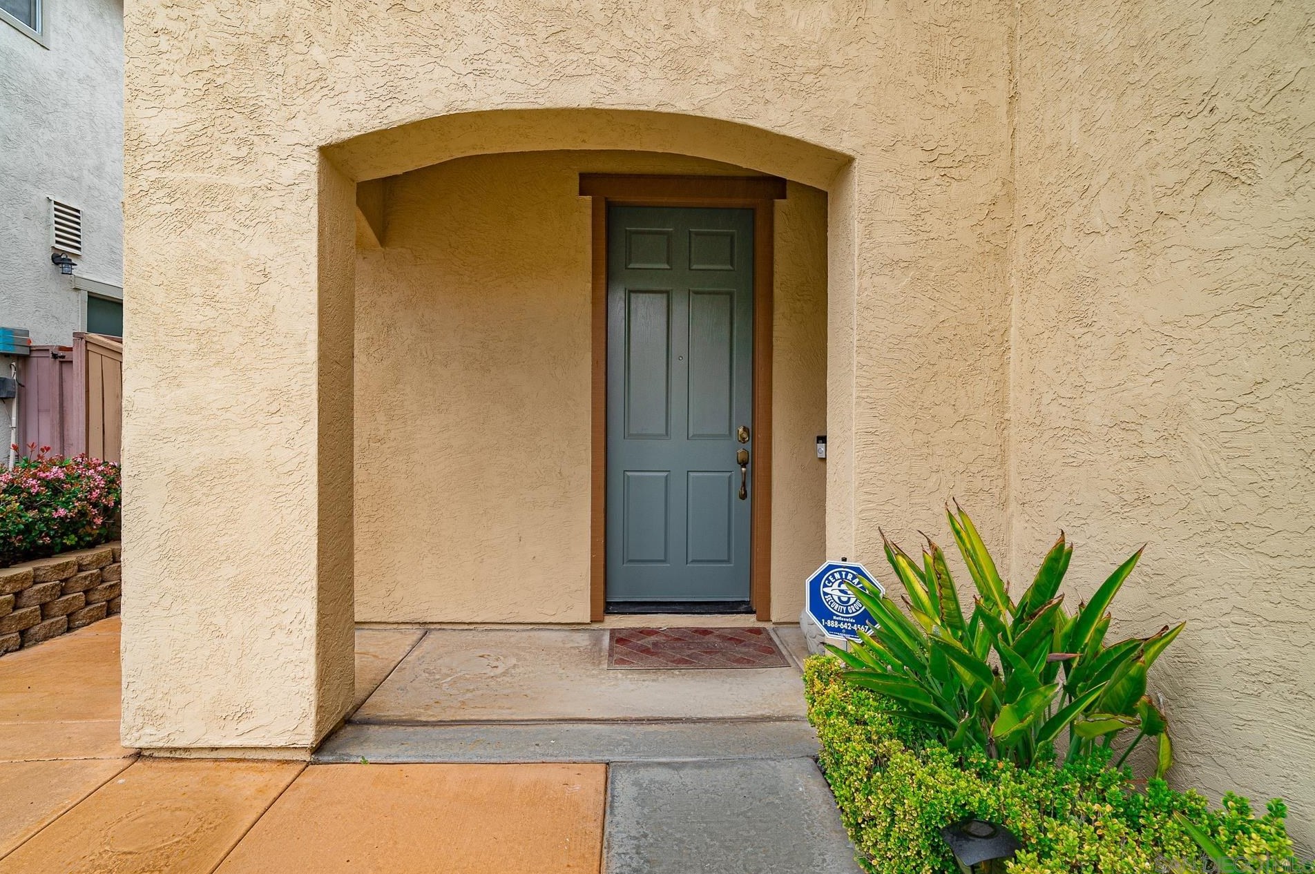 2425 Steamboat Springs Ct, Chula Vista CA  91915-2223 exterior