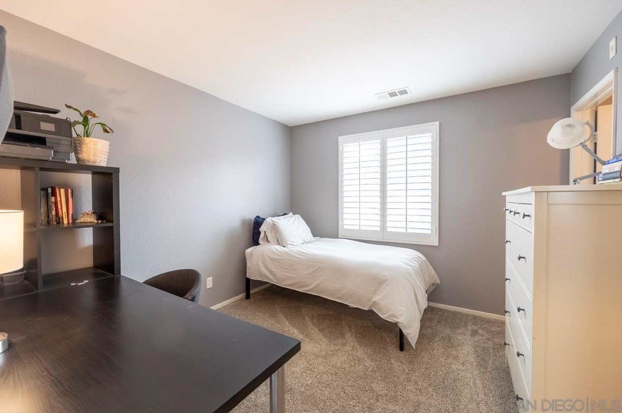 1908 Montilla St, Santee CA  92071-5652 exterior