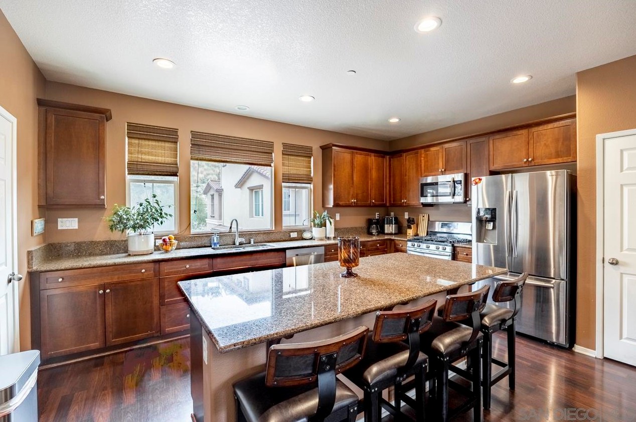 1908 Montilla St, Santee CA  92071-5652 exterior