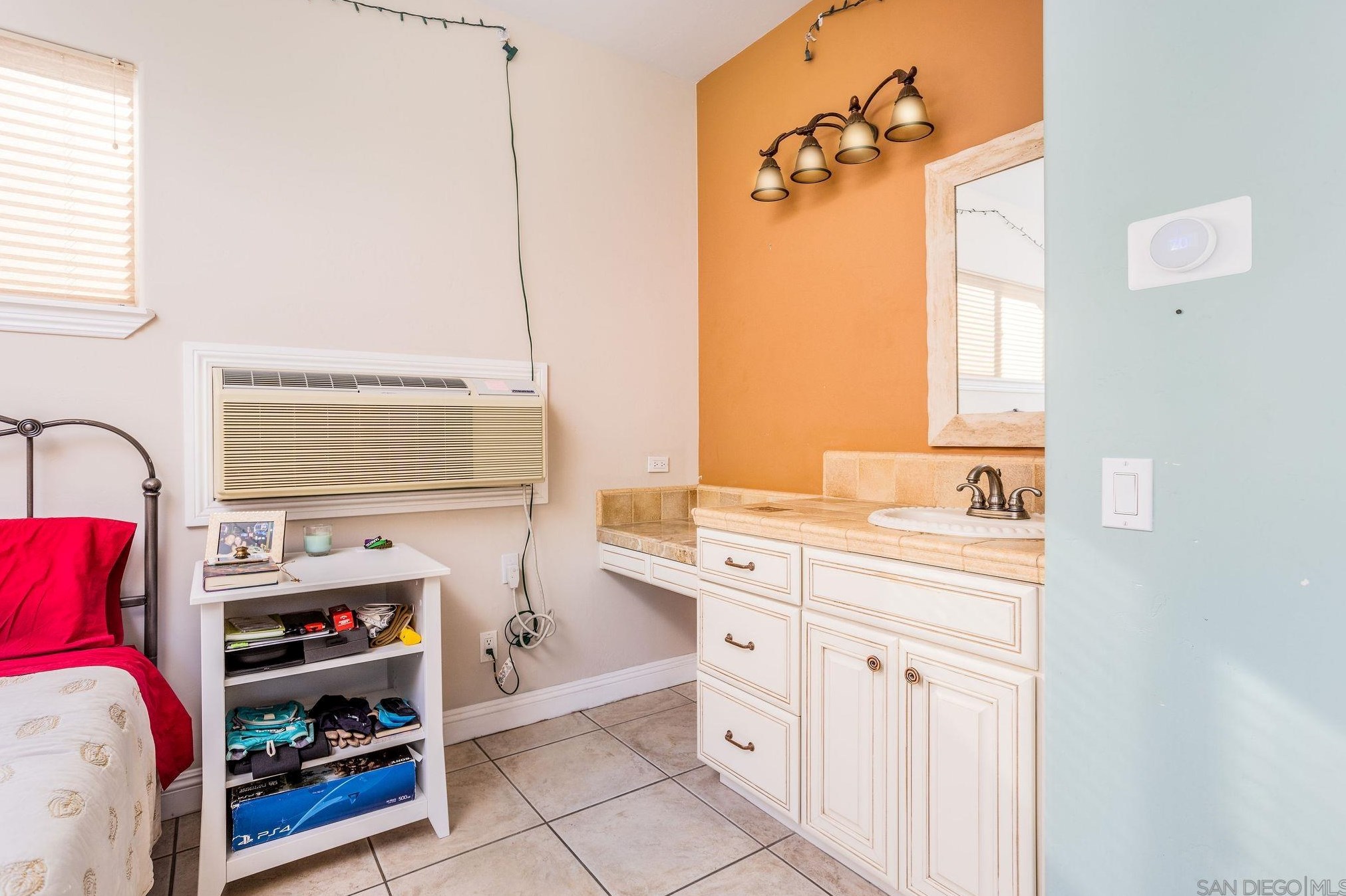 4003 Millagra Dr, Fallbrook CA  92028-8674 exterior