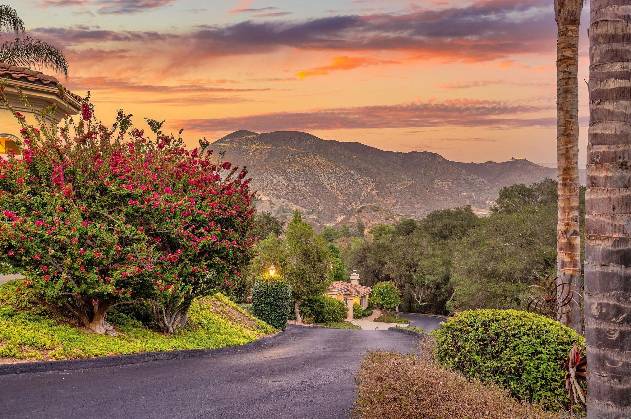 4003 Millagra Dr, Fallbrook CA  92028-8674 exterior