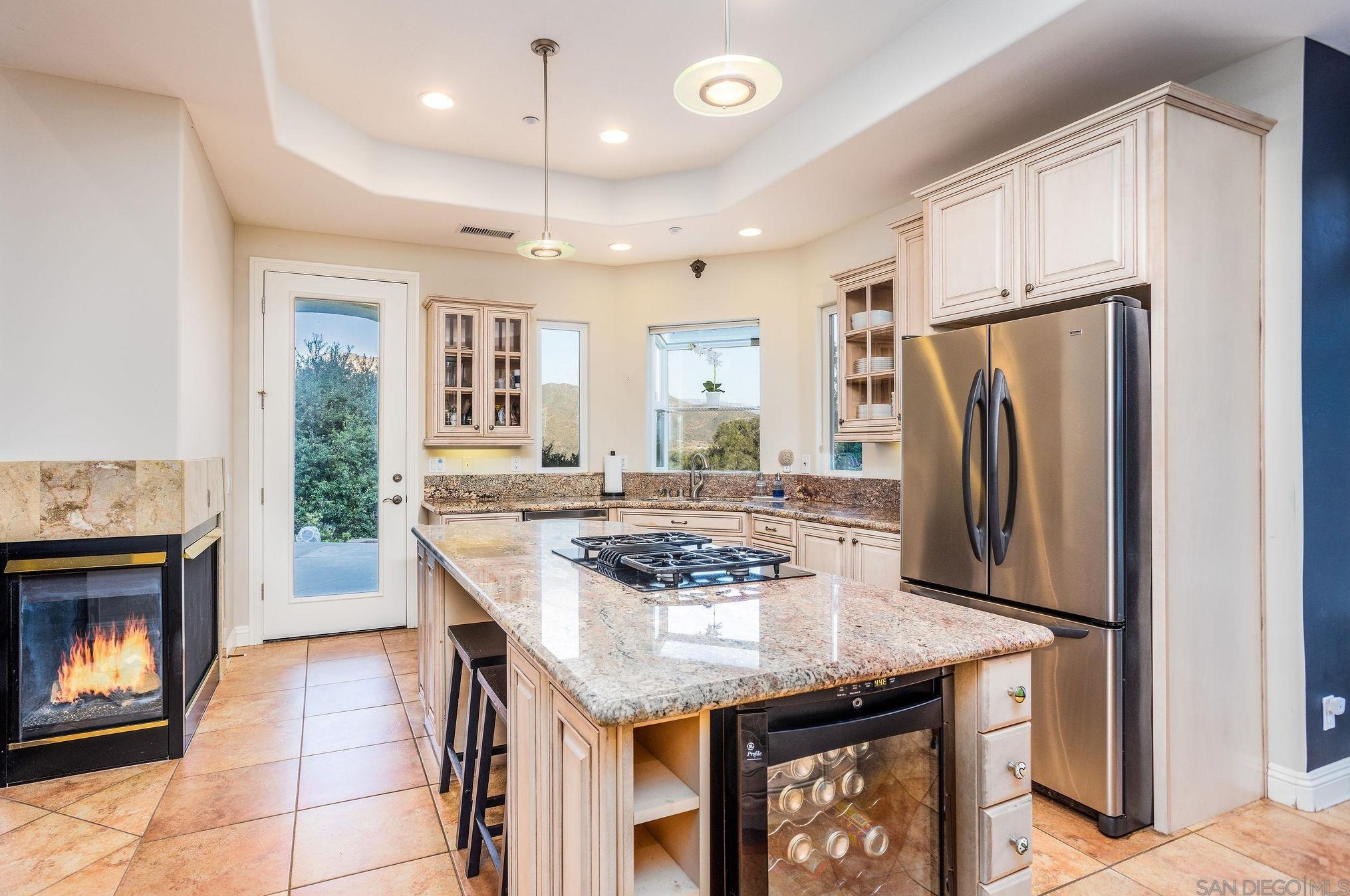 4003 Millagra Dr, Fallbrook CA  92028-8674 exterior