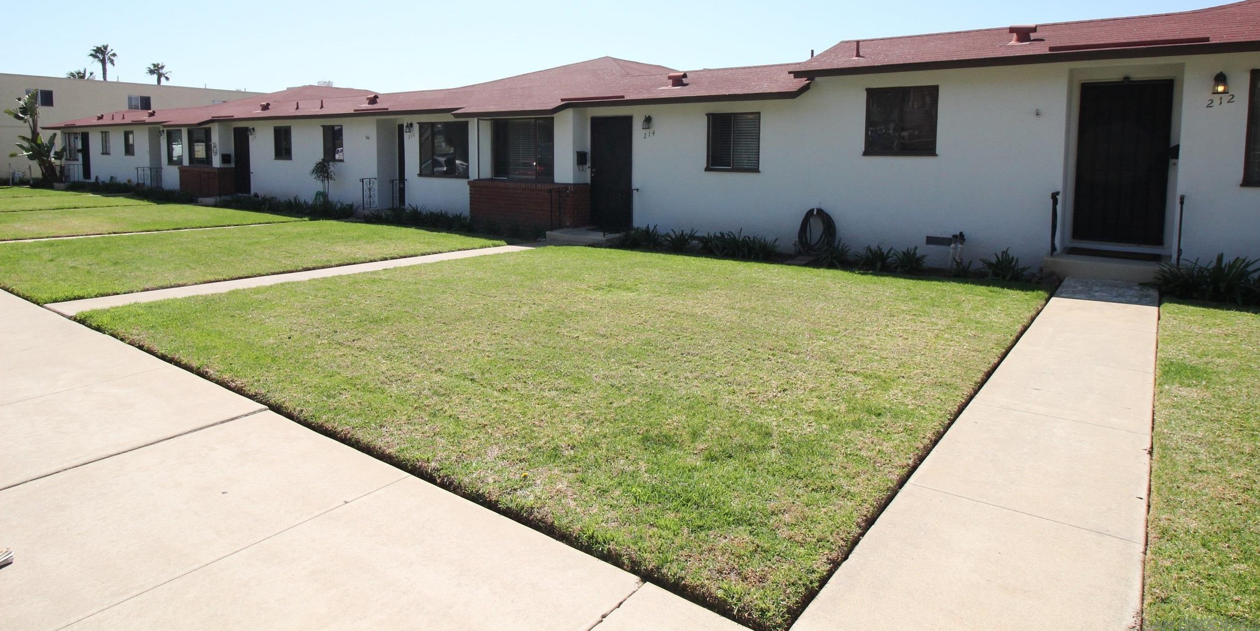214 Twin Oaks Ave, Chula Vista CA  91910-2713 exterior