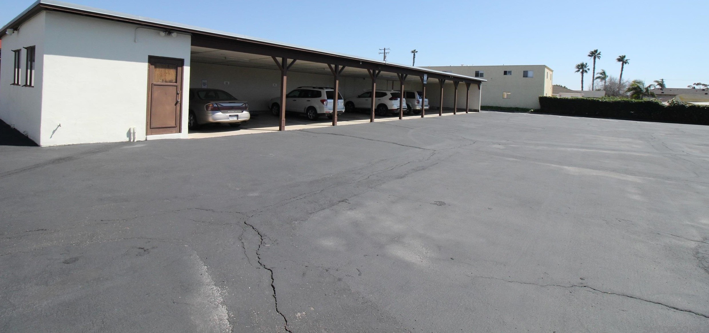 214 Twin Oaks Ave, Chula Vista CA  91910-2713 exterior