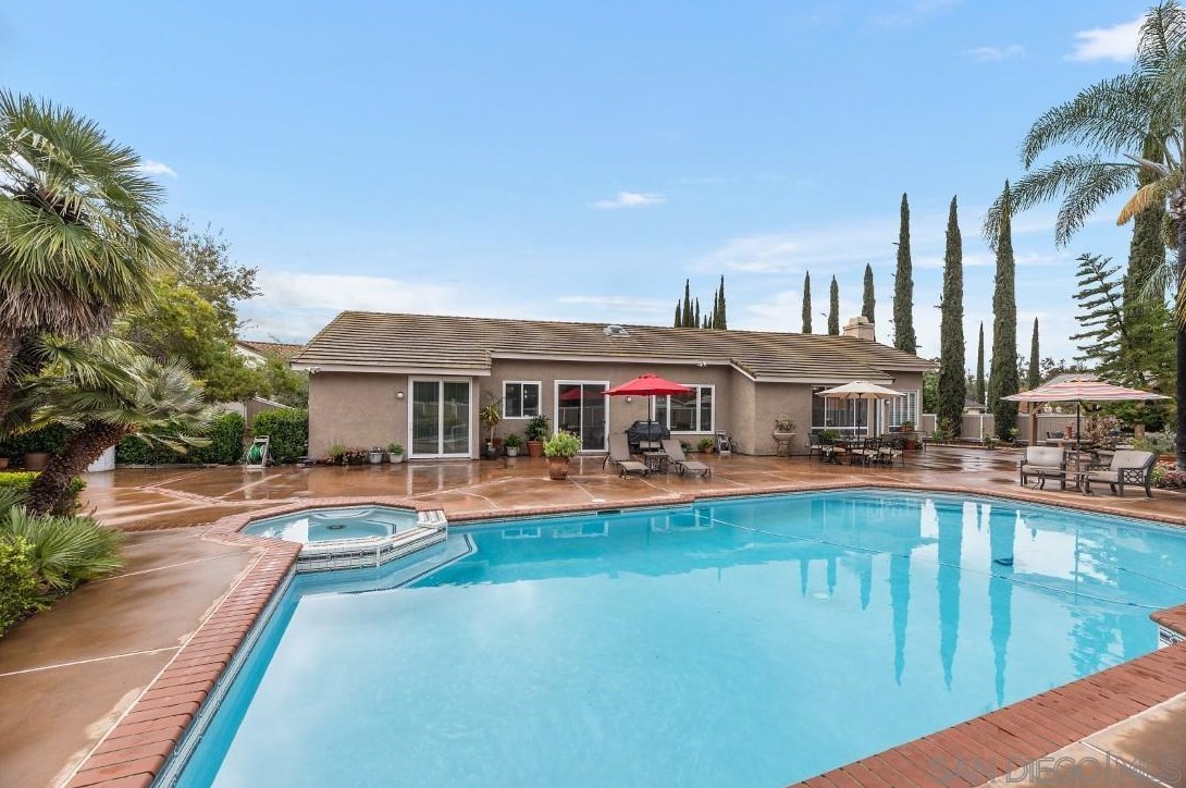 14232 Primrose Ct, Poway CA  92064-2348 exterior