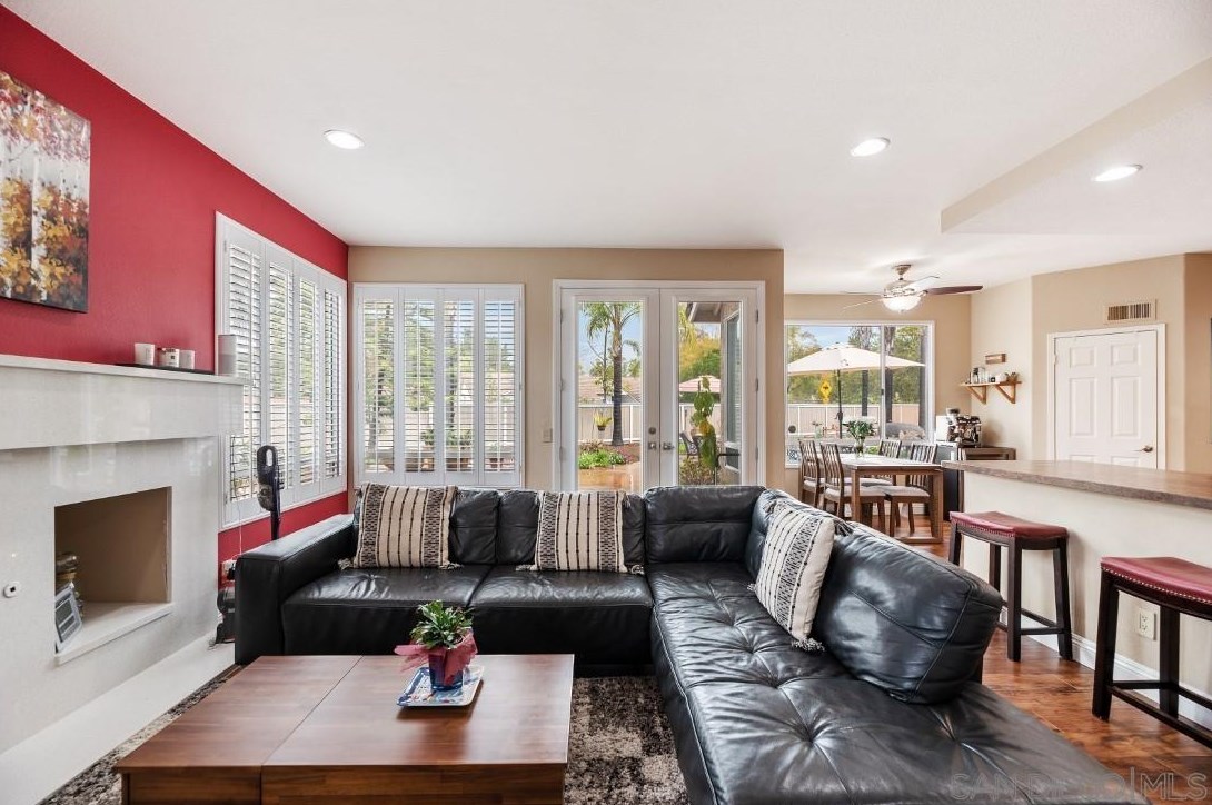 14232 Primrose Ct, Poway CA  92064-2348 exterior