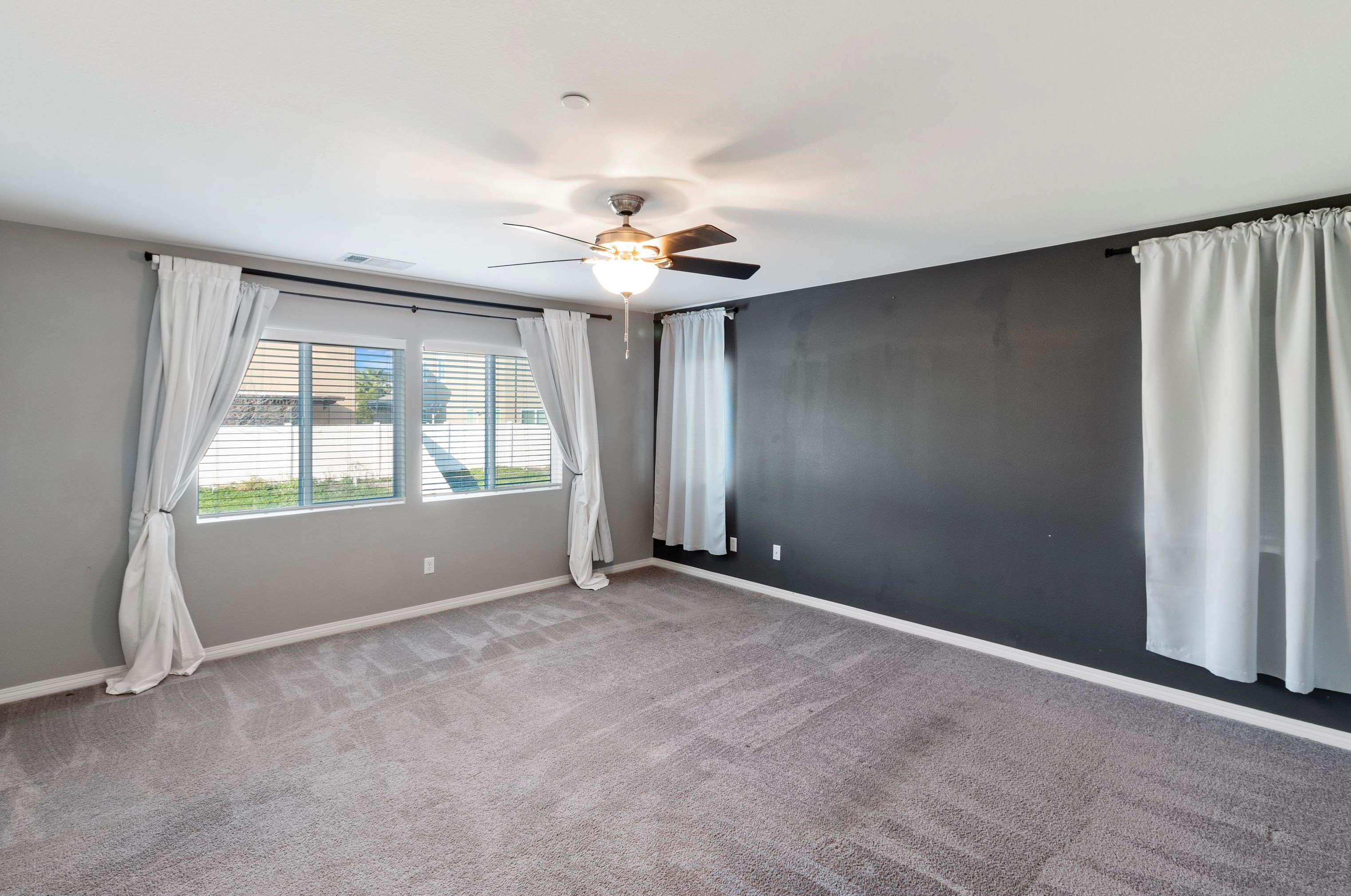 31584 Blossom Hill Ct, Murrieta CA  92563-3327 exterior