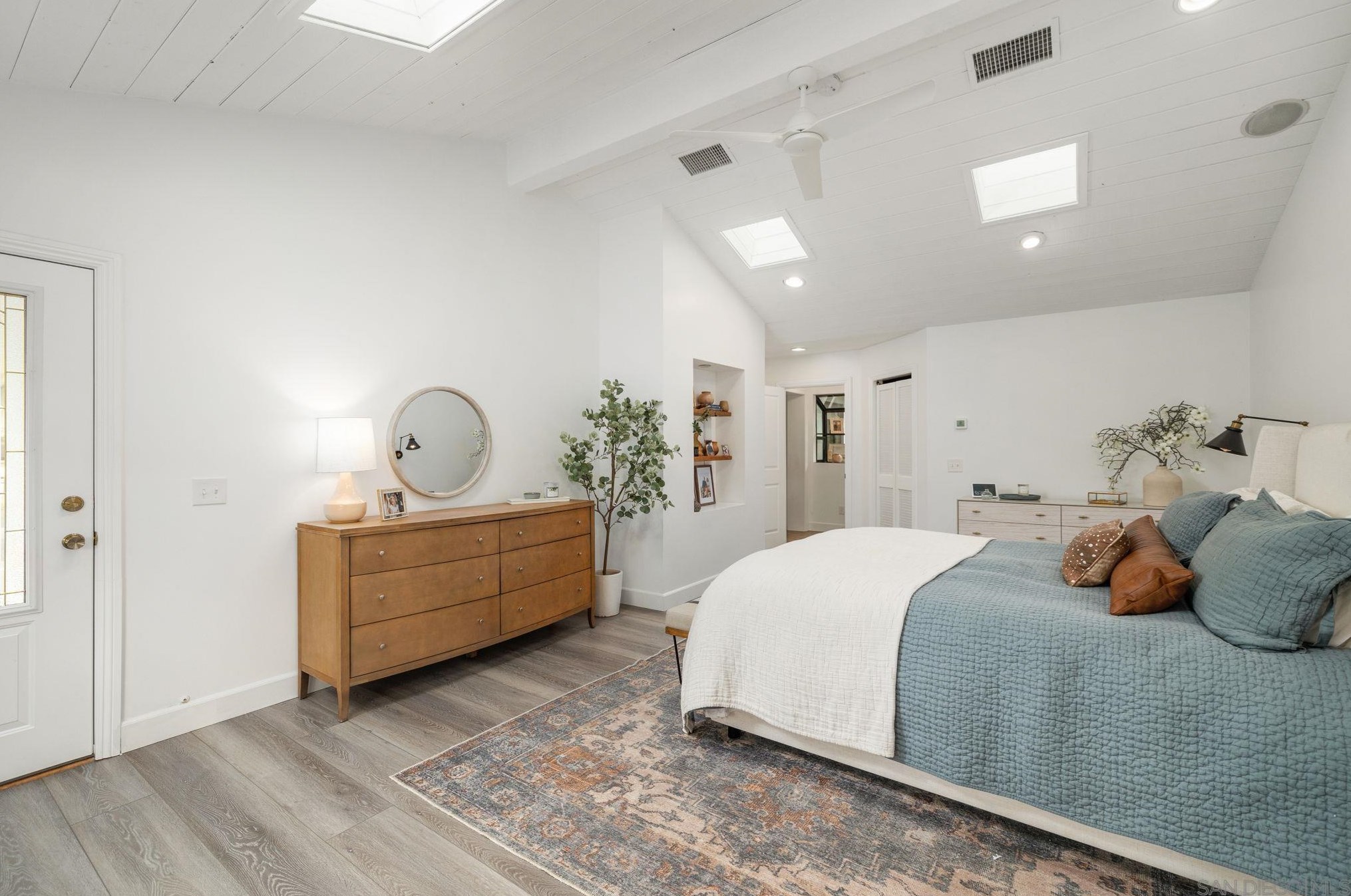 3550 Laketree Dr, Fallbrook CA  92028-8881 exterior