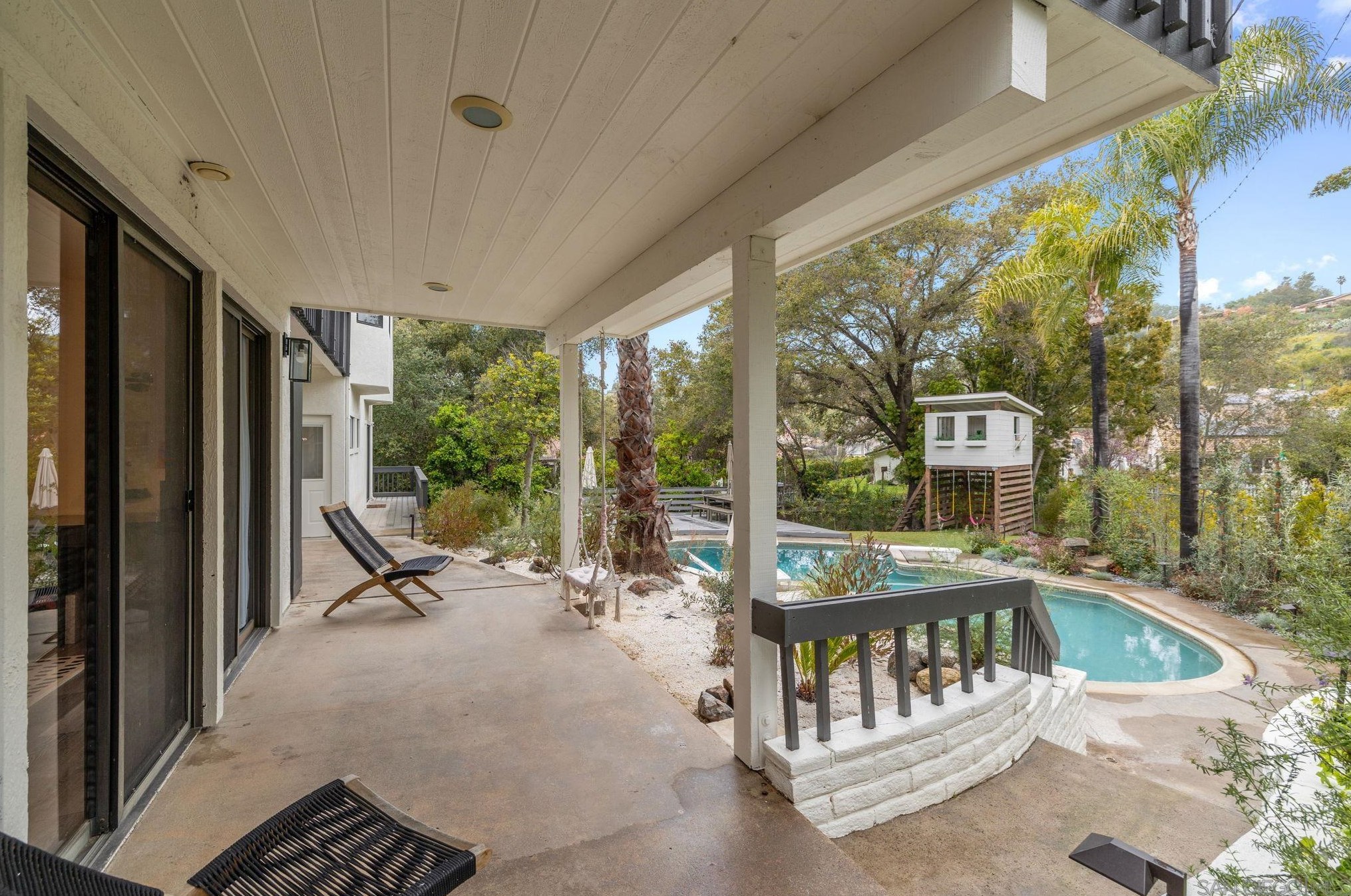 3550 Laketree Dr, Fallbrook CA  92028-8881 exterior